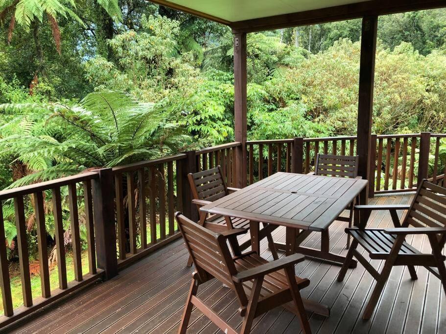 The Ferns Hideaway Villa Franz Josef Exterior photo